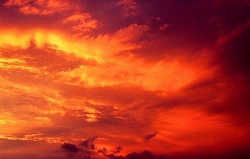 北方网 中老年频道 休闲 摄影 正文    云在拍摄中是自然的反光物体