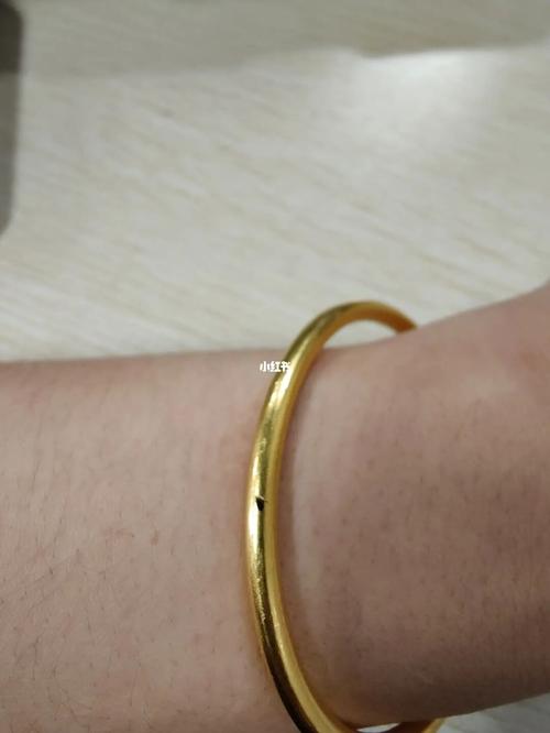 你们都怎么佩戴金手镯的_金手镯_时尚_配饰_首饰