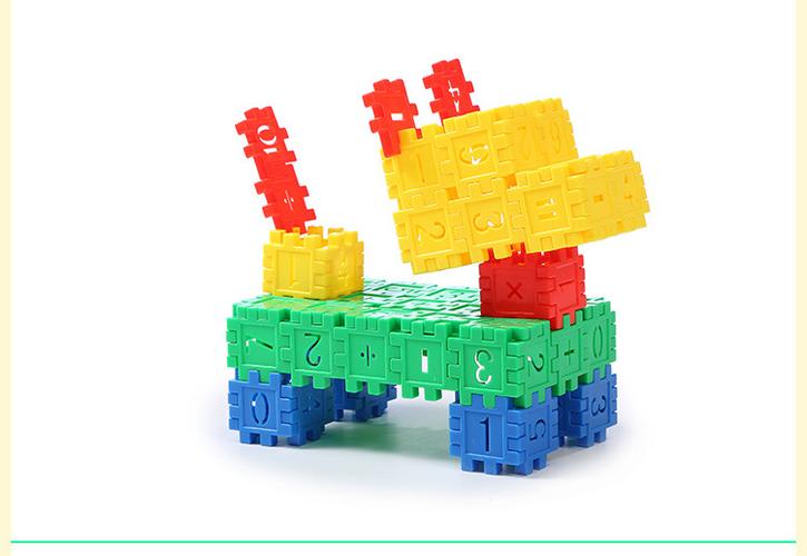塑料积木桌面玩具幼儿园插片块状雪花片软体积木数字方块插块批发