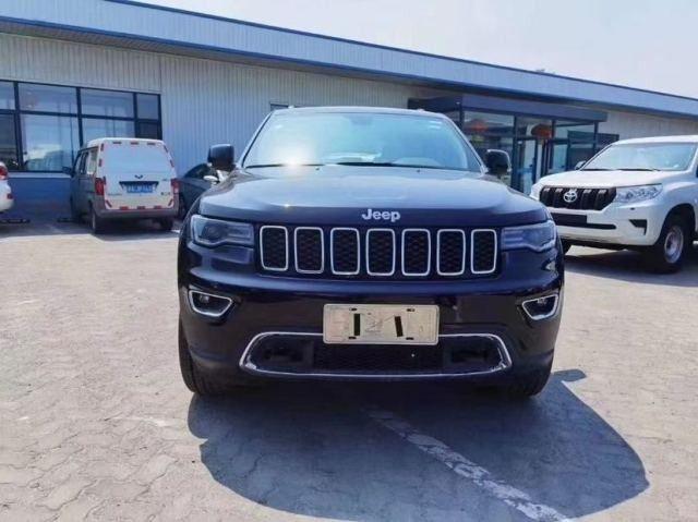 17款jeep切诺基超凡性能越野车中东版爆促