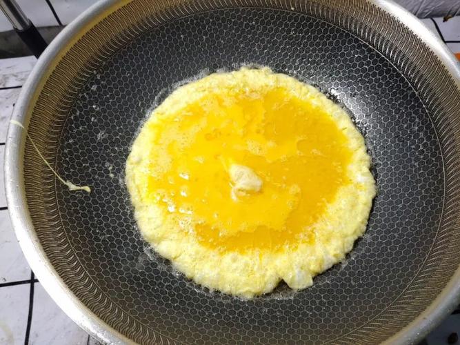 鸡蛋的这种做法太好吃了香辣嫩滑酱香味浓郁下酒下饭最过瘾