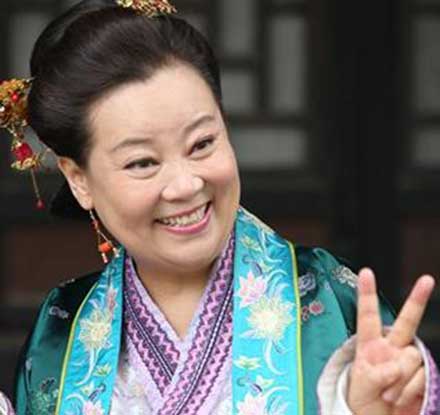 方青卓个人资料-25岁出道40余年演技获赞
