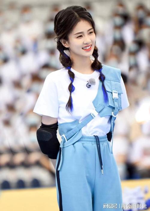 白鹿笑起来太可爱了吧不是原装都不敢这么笑