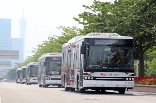 广州"第一巴士"换logo了!新车设计很人性!