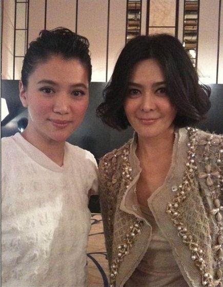 靓靓袁咏仪遇上大美女关之琳,当了妈的靓靓笑称自己是大冬瓜遇上了大