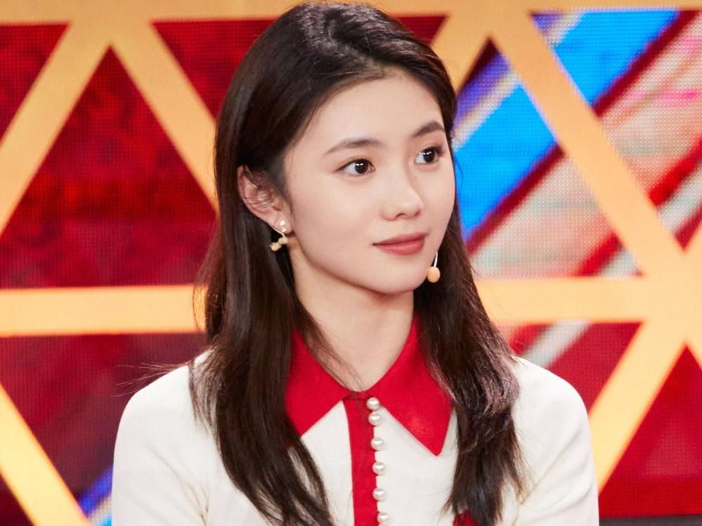 出道即巅峰的00后新晋谋女郎因被网暴发表严正声明