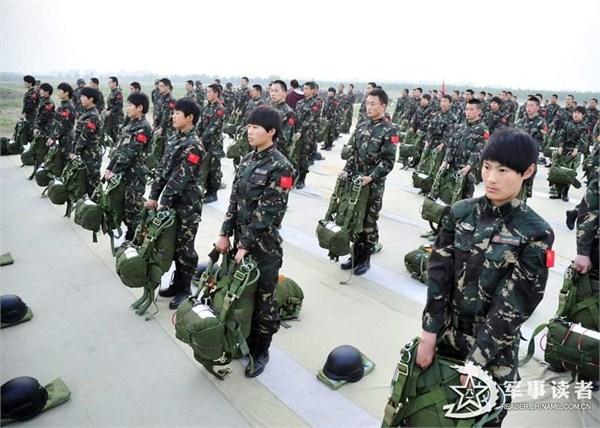 这次演习的陆军战斗群以陆军第38集团军装甲,炮兵,陆航和特种作战力量