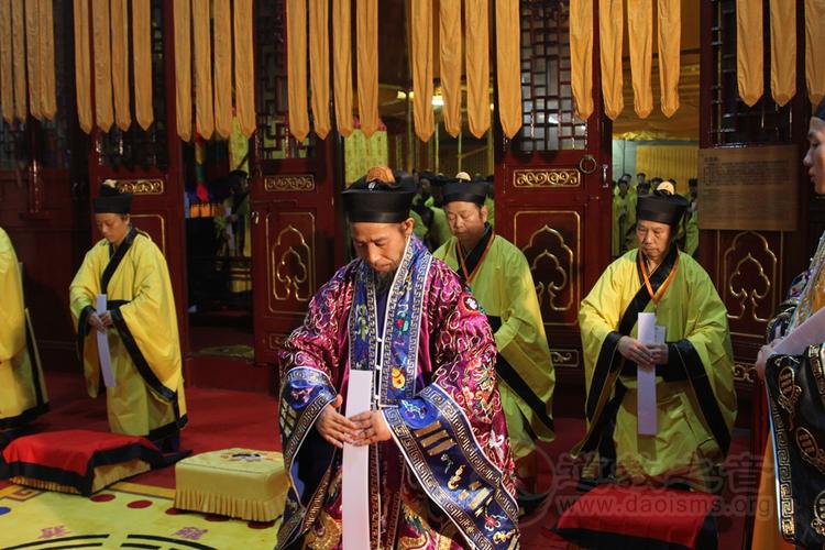 武汉长春观丙申坛全真派道士传戒迎请二师(图集)
