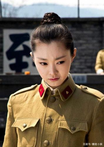 盘点娱乐圈女明星军装照,英姿飒爽,有没有你的最爱?