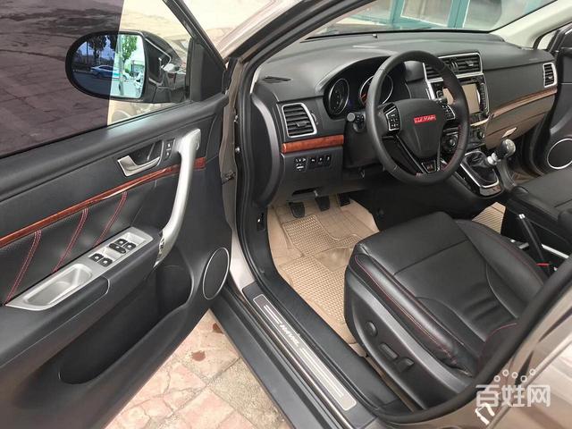 2014年运动款长城h6,1.5t手动挡天窗