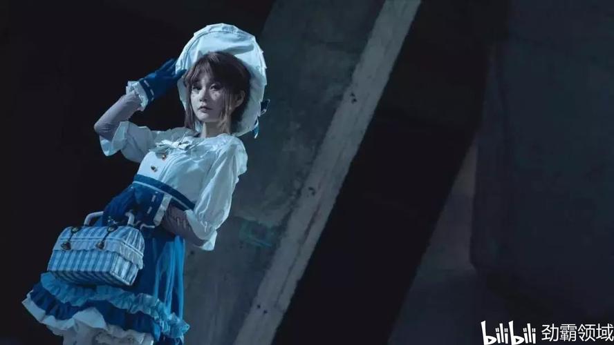 第五人格兰闺惊梦园丁美女cos图片写真