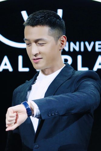 简介:胡歌寸头亮相活动图片,分享一组胡歌图片给大家,图中的明星图片