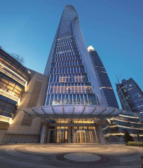 青岛瑞吉酒店点亮岛城海岸天际线_施工