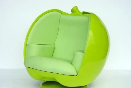 三年级作文    编者按:想象一定是依据现实世界,你想象过未来的椅子会