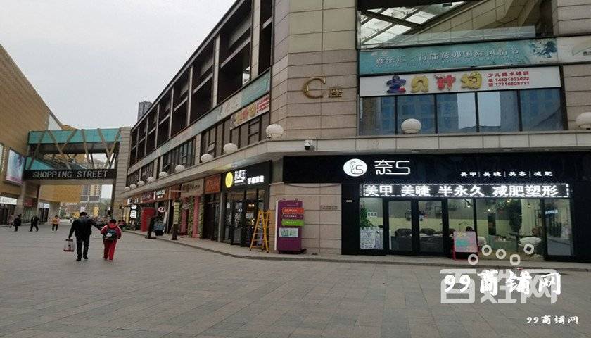 v燕郊步行街旁.位置优越.临街美甲店转让