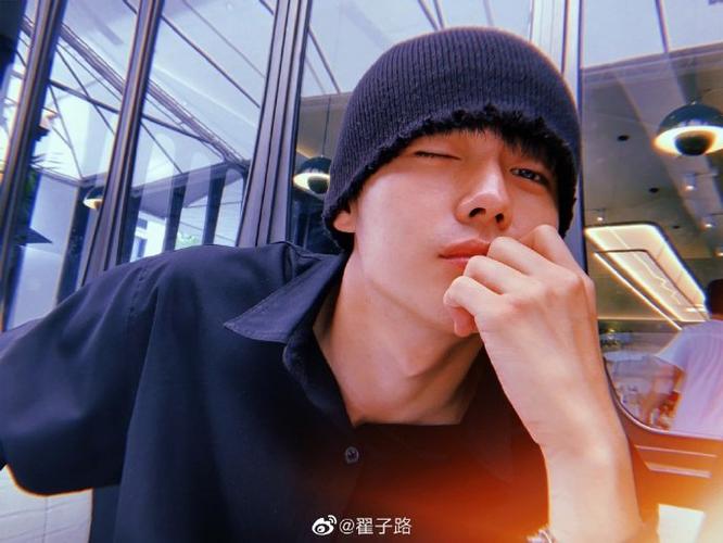 翟子路智族gq时尚大片##翟子路犬系男友风大片