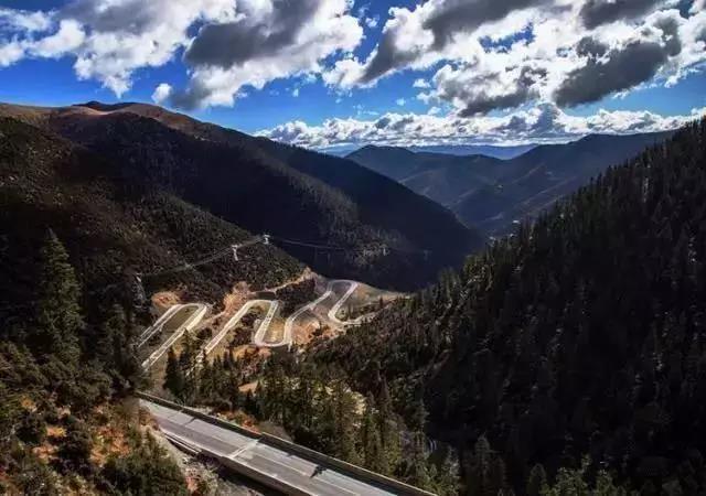 川藏公路上有十三座雪山,每一次翻越,都是你的人生!