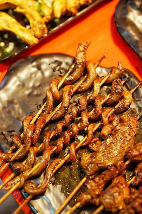 我在一家烧烤店里误服了上千根猪鞭