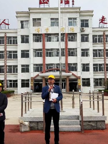 庄园中学举行宿舍楼消防疏散演练 - 美篇