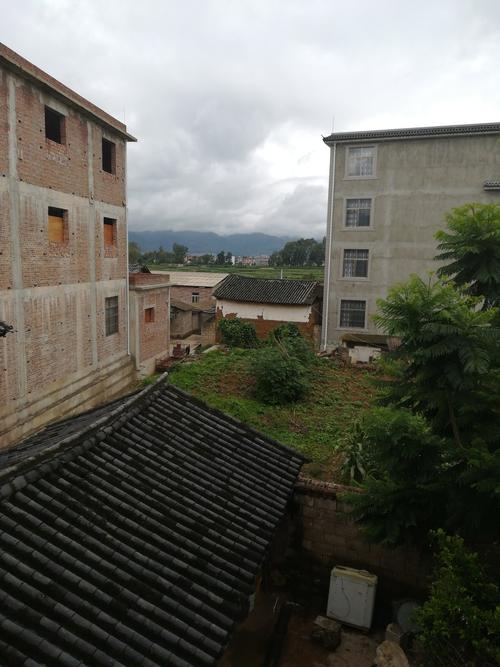 云南省大理白族自治州弥渡县果河路11号靠近新村