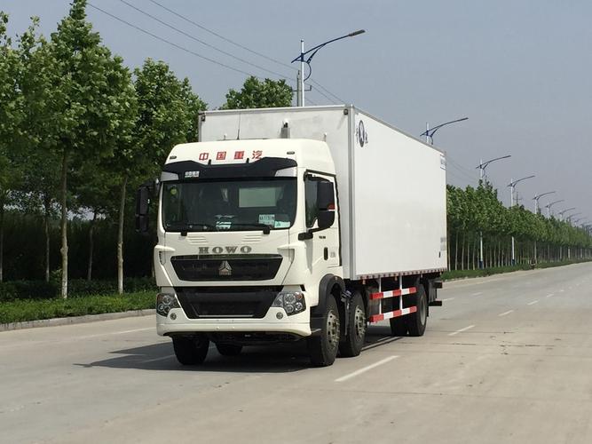 供应信息 青岛雅凯汽车工贸有限公司 前4后4国五重汽豪沃9.6米.