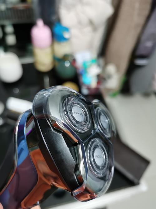 飞科剃须刀电动男士刮胡刀全身水洗智能充电式胡须刀正品刮胡子刀