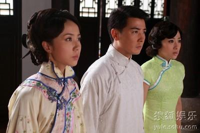 《再见艳阳天》中被感情纠结的方贺生再娶妻妾,饰演方贺生的青年优秀