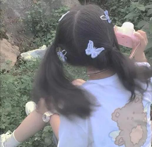 可爱头像:1116双马尾辫子萝莉女生头像