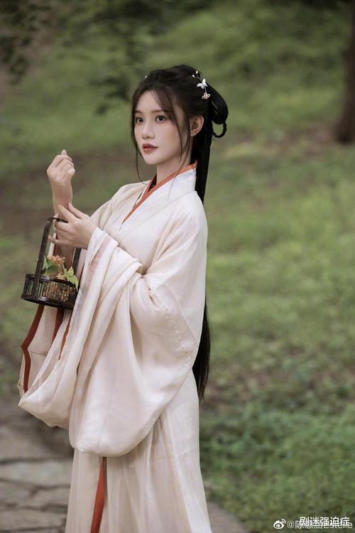 星汉灿烂陈意涵estelle最新汉服造型