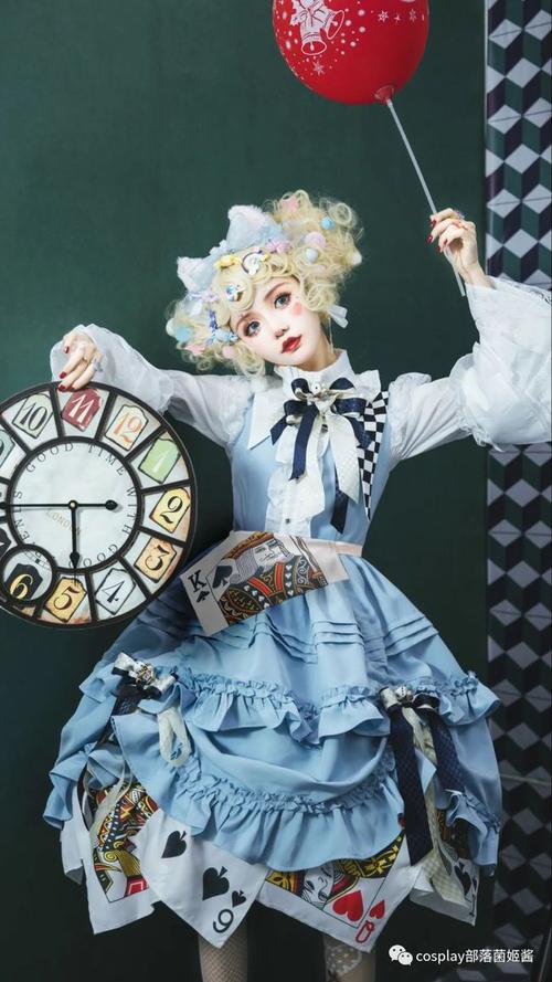 lolita:爱丽丝的奇幻之旅