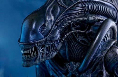 《异形2》推出战斗异形珍藏人偶