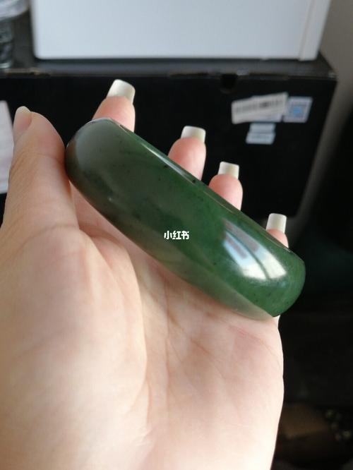 精品油润细腻新疆和田玉碧玉籽料满皮手镯_手镯_和田玉_和田玉籽料