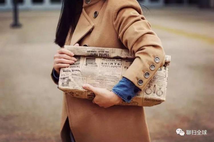 20岁的大学女生资金有限应该有哪些基础款的包包