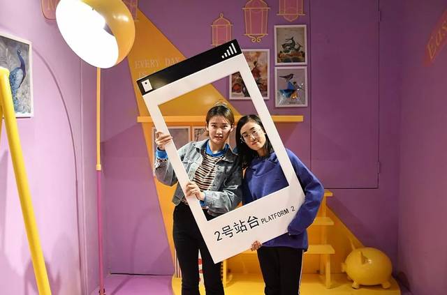 万圣节"妖"约2号站台,打卡拍照赢oppo手机