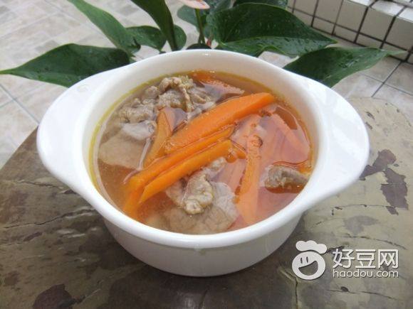 胡萝卜瘦肉汤