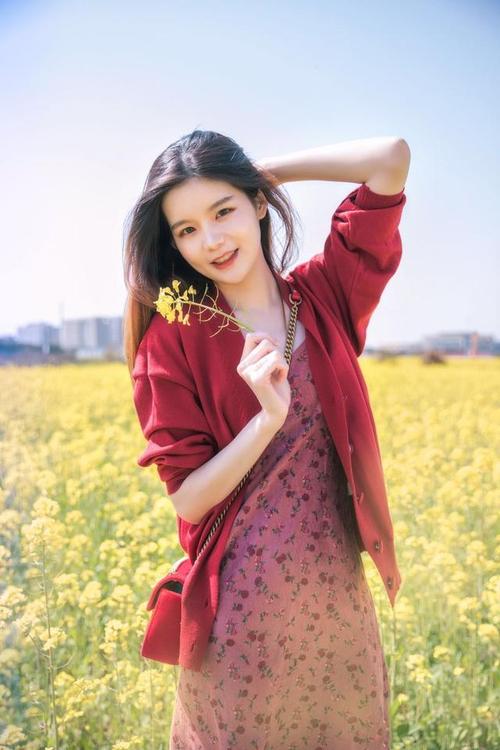 告别剪刀手,这8个经典好看的拍照姿势,让你拍出各种美