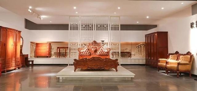 倾情助力  深圳红木家具博物馆坐落于就龙华区观澜红木产业文化聚集区