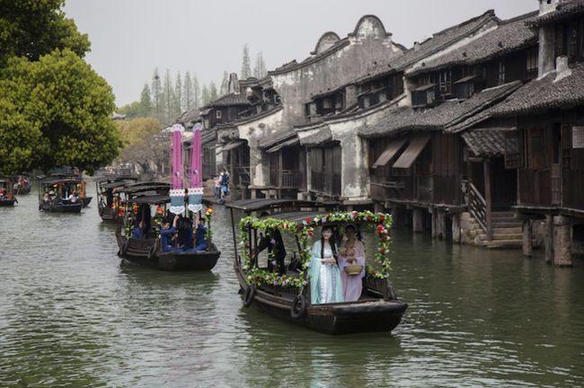 "最美人间四月天",乌镇的江南水乡狂欢节来了!