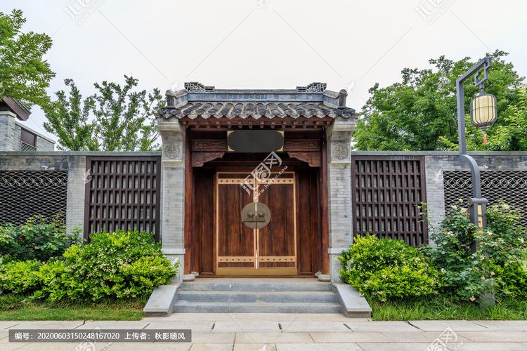 中式庭院传统门楼