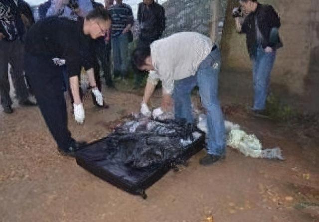 原创24年前南京"碎尸案":遇害女生被分成2千多块,凶手至今未抓获