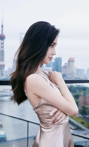 女星的"侧脸杀",杨幂惊艳,杨颖甜美,刘诗诗:一眼误"终生"