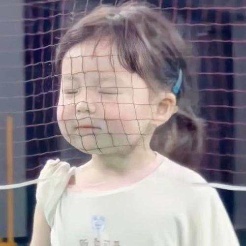 可爱丸子妹头像黑暗中也别枯萎我的向日葵