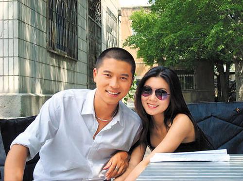 王雷与女友李小萌