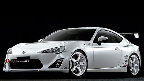 advan racing gt wheel - 18x10.5"