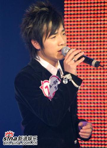 邓宁三角关系错综复杂 影星于娜也曾是"恋人"