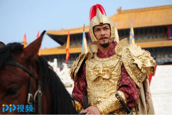 与实力戏骨吕良伟同台飙戏英雄诀张睿演技备受好评