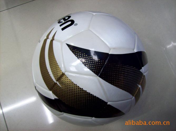 是足球用品,机缝排球,贴皮篮球,橄榄球,粘胶足球,健身球等专业生产