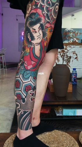 恢复后的老传统花腿_时代广场_美妆_彩妆