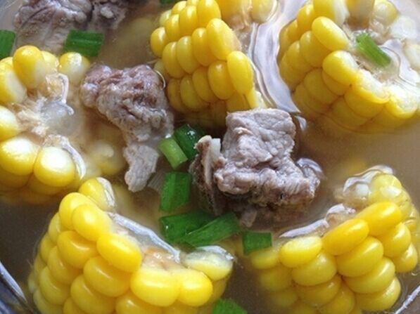 莲藕玉米排骨汤
