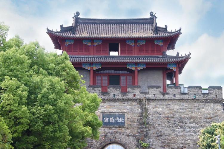 不登临汉门枉为襄阳人